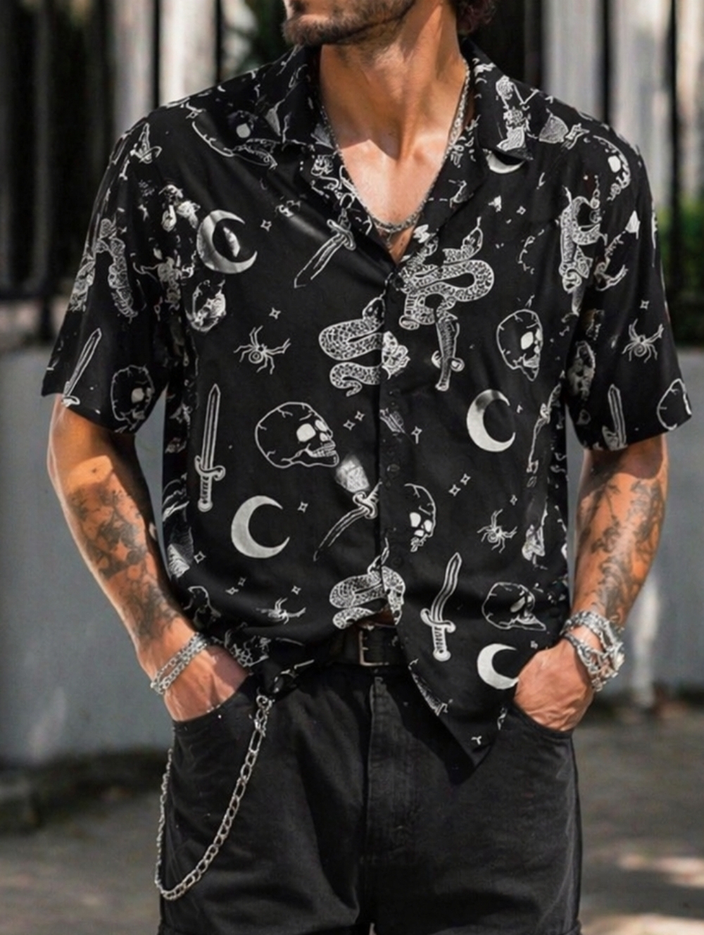 Hot Topic Gothic Skull Snake Moon Shirt Men Black White Rayon Button Down Grunge